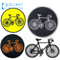 Amostra gratuita de etiqueta de jacquard reflexiva personalizada para ciclismo ao ar livre para mountain bike, peça de vestuário com emblemas bordados para bicicletas